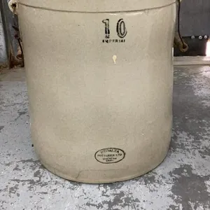 MEDALTA POTTERIES LARGE CROCK