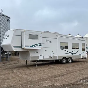 2003 Citation Supreme 32 ft T/A Travel Trailer