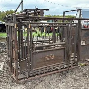 Birch Creek squeeze chute with auto head gate