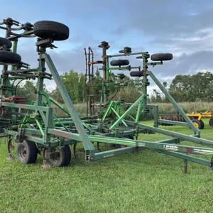 35’ 807 CCIL tillage