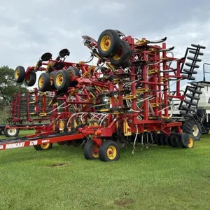54’ Bourgault 5710 Series II Air Drill with 2010 Bourgault 6450 Air Cart, s/n drill 40211AH-14, s/n cart 40050AS-07