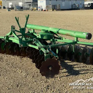 JOHN DEERE 3 PT HITCH 12 FT. TANDEM DISC