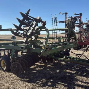 John Deere 235 tandem disc s/n 014468A
