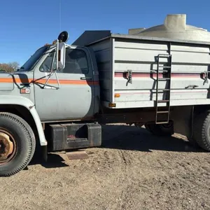 1982 GMC 6000 s/a grain truck, 53082 kms showing, VIN# 1GDG6D1A6CV564699, OWNER: Garth D Meadows, SELLER: FRASER AUCTION LTD