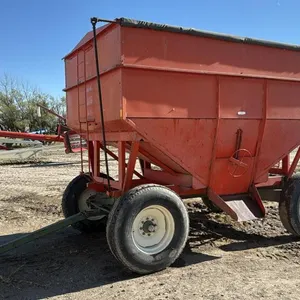 Gravity box on 4-wheel wagon (approx 400 bu capacity)