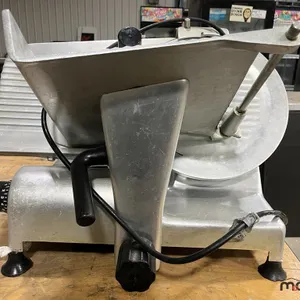 Globe G12 Food Slicer
 UNRESERVED
