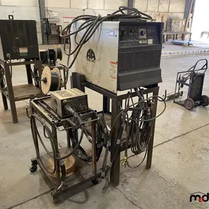Atra-Arc Cyberflex 452 Welder w/ Atra-Arc AMS-22A Wire Feeder
 UNRESERVED