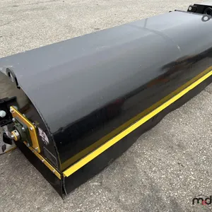 GIYI 72" Skid Steer Boxbroom Sweeper
 UNRESERVED