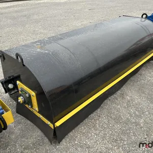 GIYI 72" Skid Steer Boxbroom Sweeper
 UNRESERVED