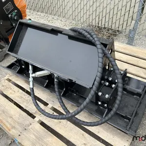 GIYI 43" Mini Skid Steer Plate Compactor
 UNRESERVED