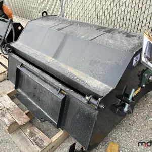 GIYI 43" Skid Steer Boxbroom Sweeper
 UNRESERVED