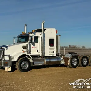 2014 KENWORTH T800 TRI/A SLEEPER TRUCK TRACTOR