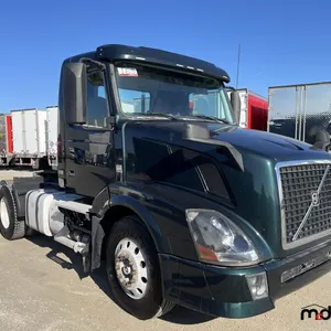 2015 Volvo VNL T/A Semi Truck
 UNRESERVED
