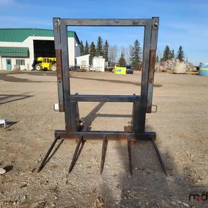 5-Prong Bale Spear Attachment 
 UNRESERVED