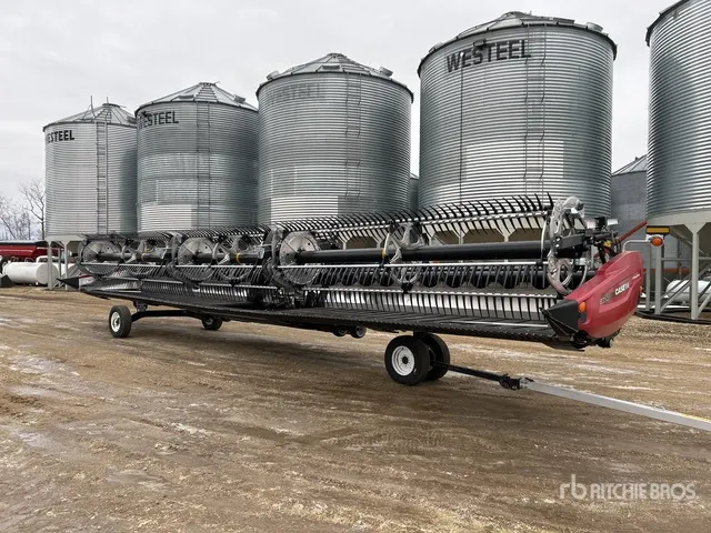 2025 MacDon FD240 40 ft Flex Draper Combine Header - Aucteeno