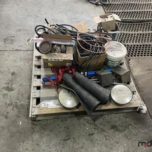 Pallet of Mirrors, Extension Cords, Hardware & More
 UNRESERVED