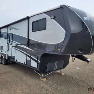 2013 Crossroads Elevation Tridem Toy Hauler Travel Trailer