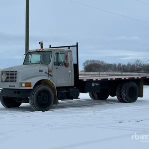 1998 International 4700 4x2 Flatbed Truck