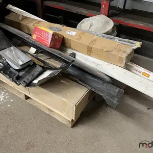 Various Ford Parts
 UNRESERVED