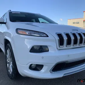 2018 Jeep Cherokee Overland SUV
 UNRESERVED