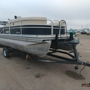 2016 Lowe 180 Cruise Pontoon w/ 2016 Karavan S/A Pontoon Trailer