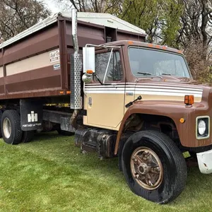 1981 International S1900 t/a grain truck, VIN#2HTAF1955BCA21774, 112,410 kms showing, OWNER: Brad Knight, SELLER: FRASER AUCTION LTD _________________