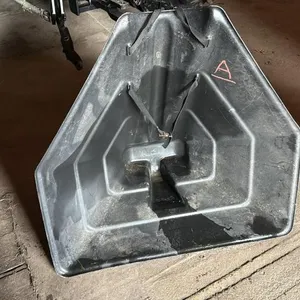Standard poly auger hopper (A)
