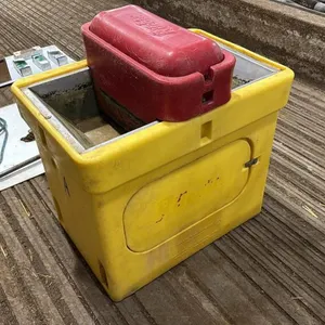 Ritchie poly stock water bowl (A)