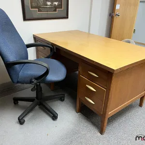 Wooden Desk (5'x34"x30.5") & Chair
 UNRESERVED