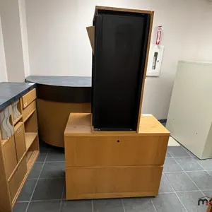 Wooden Cabinet Set
 UNRESERVED