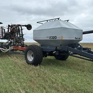 45’  Flexicoil 5000 air drill, Flexicoil 2320 tow between air cartair drill s/n M043877, s/n S072396 air cart
