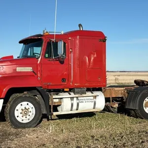 1999 Mack CH613 tandem axle highway truck, 755,923 kms showing, VIN# 1M1AA18Y9XW114197, SAFETIED OWNER: Andrew, SELLER: FRASER AUCTION LTD J Granger