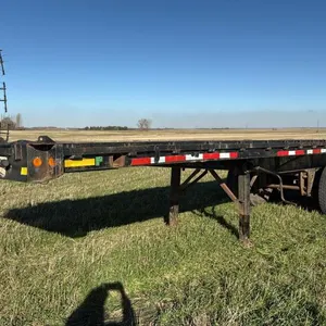 1986 26’ Fruehauf tandem axle hi boy flat deck trailer, VIN# 2H8P02729GR021511, OWNER: Andrew J Granger, SELLER: FRASER AUCTION LTD