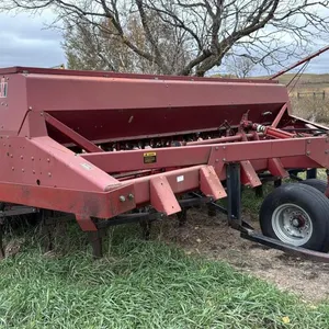 14’ International 7200 press drill s/n C004323