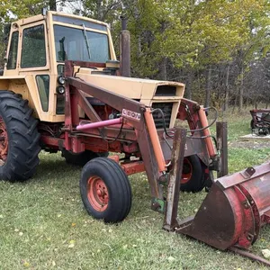 Case 970 tractor, s/n 8704378