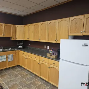 Countertop & Cabinet Set
 UNRESERVED