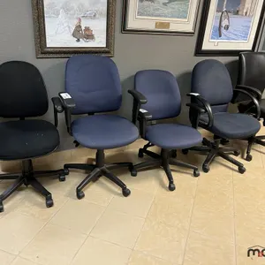 (5) Assorted Office Chairs
 UNRESERVED