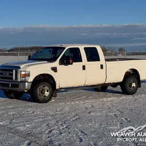 2009 FORD F350 XLT CREW CAB PICKUP