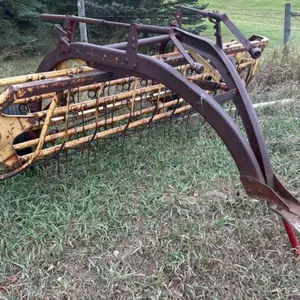 New Holland 56 side delivery rake s/n 41049