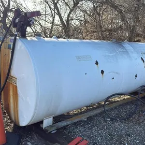 2008 Westeel 1000gal fuel tank with fill-rite pump s/n 670802572