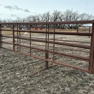 29’ 5 bar free standing panel w/ gate (A)