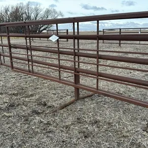 28’ 5 bar free standing panel w/ gate (E)