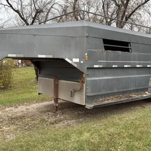 1991 Norberts 20’ tandem axle stock tailer, Vin#2N9C75720MG017500, Owner: Lauren J Campbell, Seller Fraser Auction Service LTD. ______________________