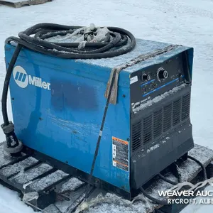 MILLER DIMENSION 652 ELECTRIC WELDER