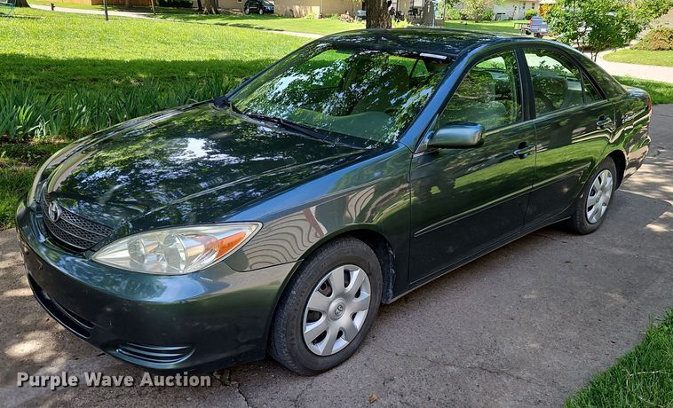2003 Toyota  Camry LE 