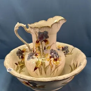 PITCHER AND BASIN MATCHING SET