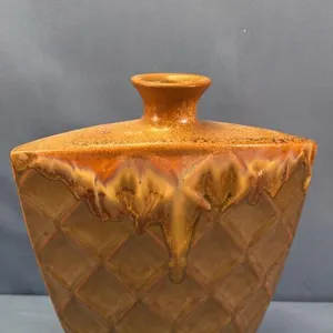 PORCELAIN FLASK 13IN HIGH