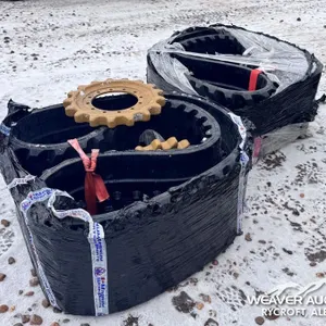 (UNUSED) CAT 289D3 TRACKS AND SPROCKETS