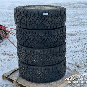 (4) NITTO 275/60R20 TIRES & RIMS