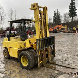 Komatsu Heavy Duty Forklift
 UNRESERVED